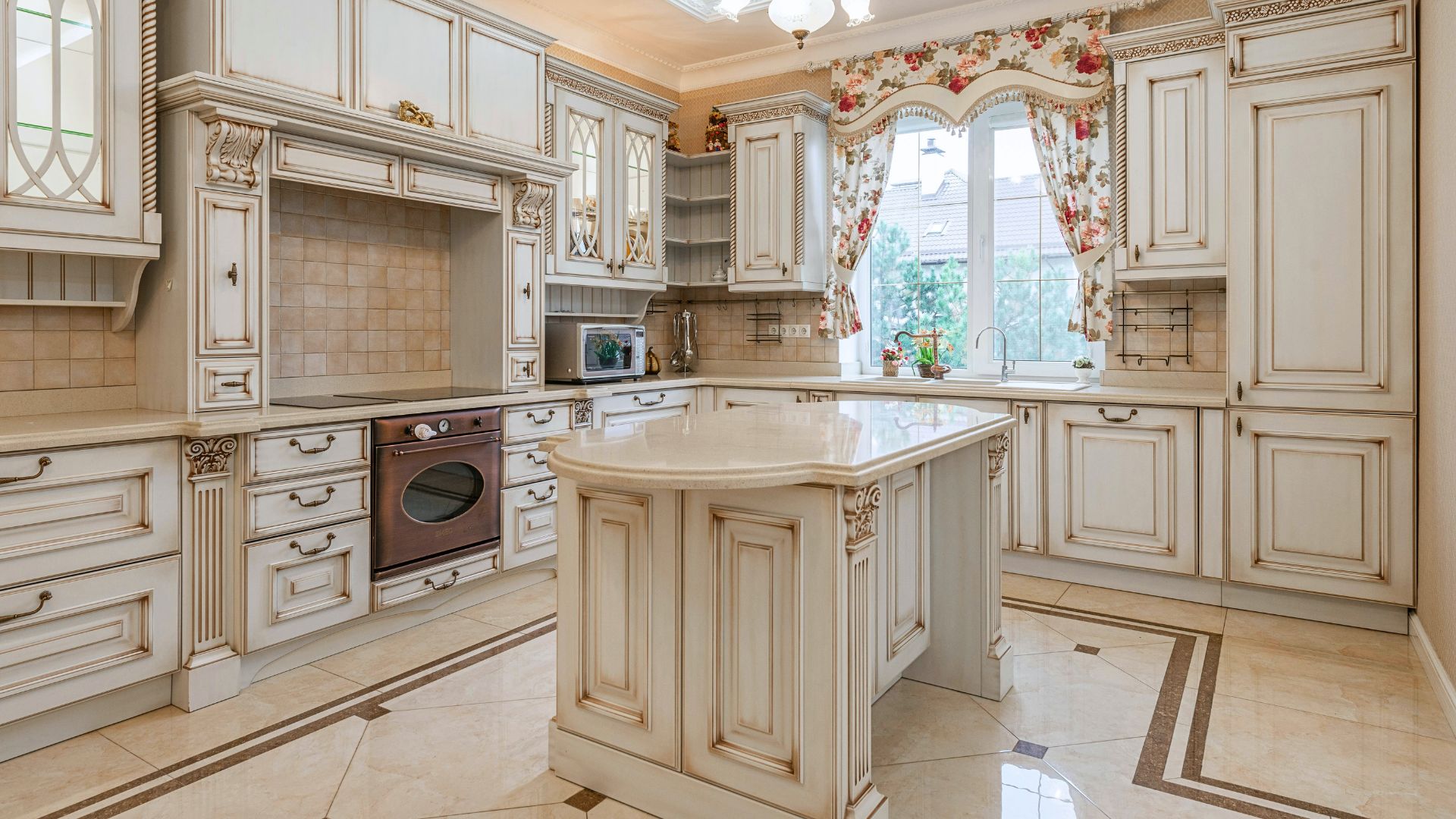 Bạn có dám làm một căn bếp kiểu European Classic ở thời điểm hiện tại?
